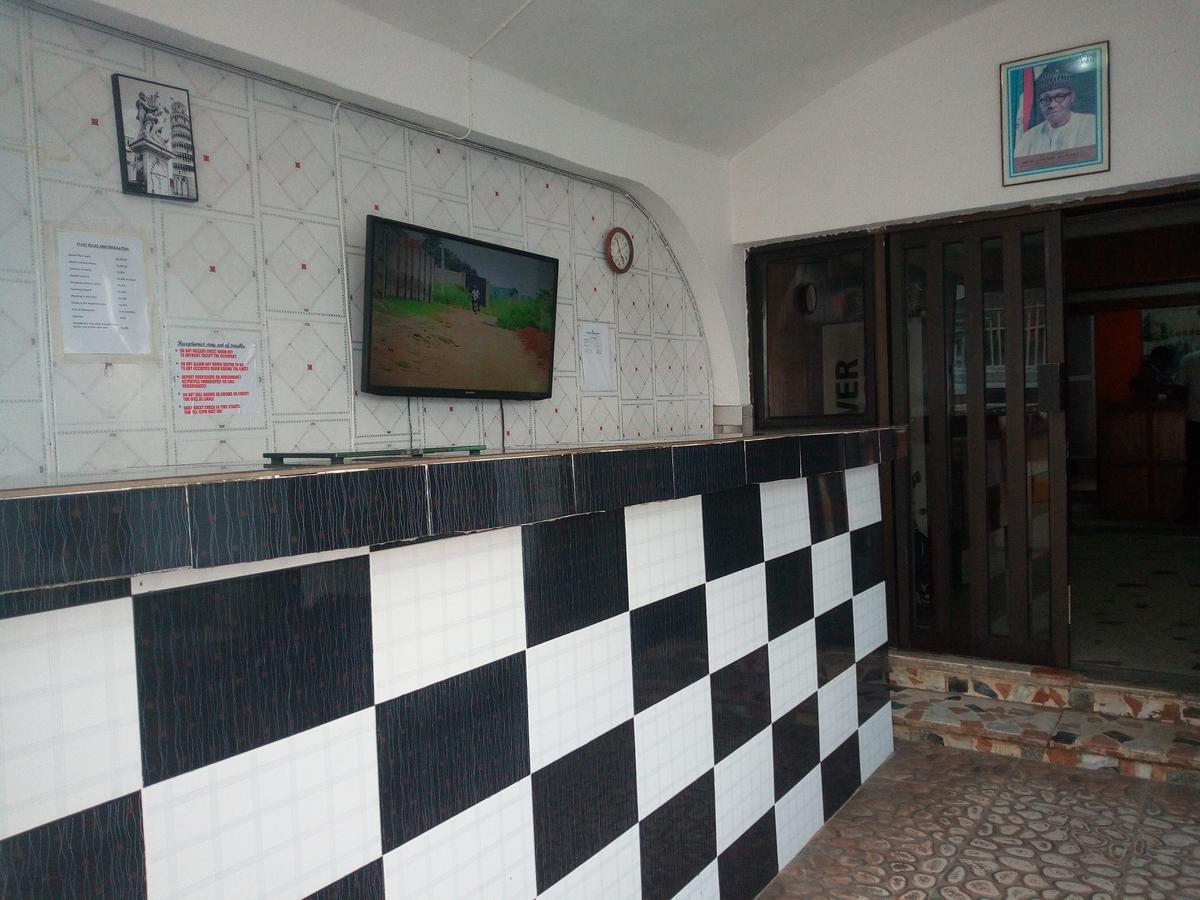 Crown Hotel Ibadan Exterior foto