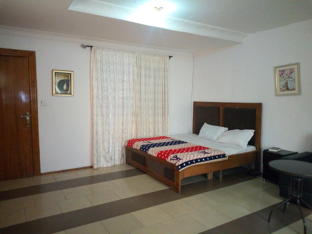 Crown Hotel Ibadan Exterior foto